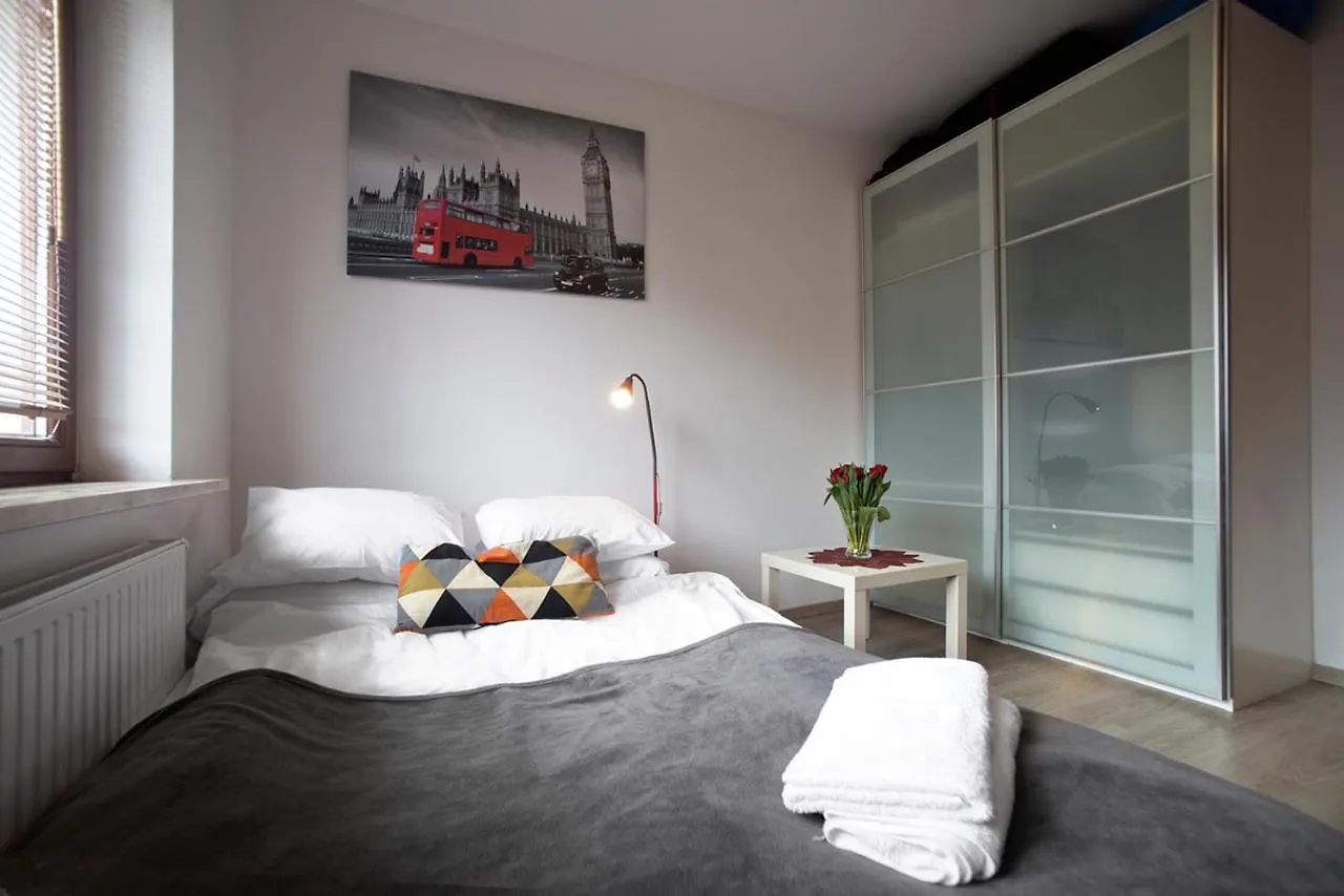 Airport Okecie Klobucka P&O Serviced Apartments Варшава Польша